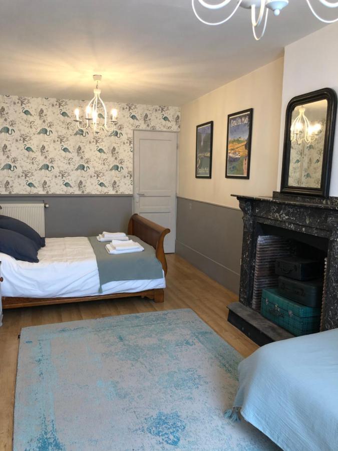 Bed and Breakfast L'Oiseau Bleu ROLLIER à Roubia Extérieur photo