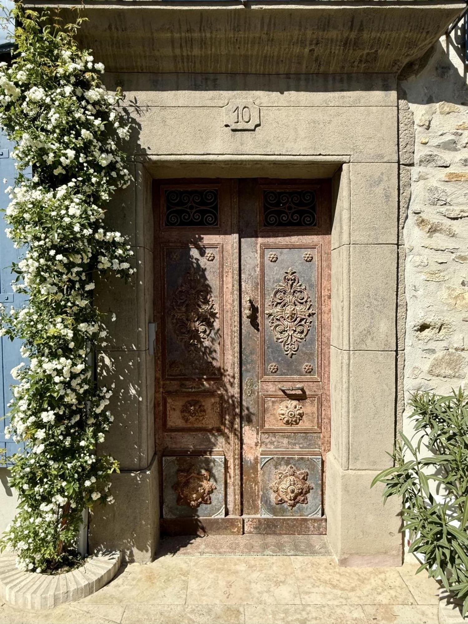 Bed and Breakfast L'Oiseau Bleu ROLLIER à Roubia Extérieur photo